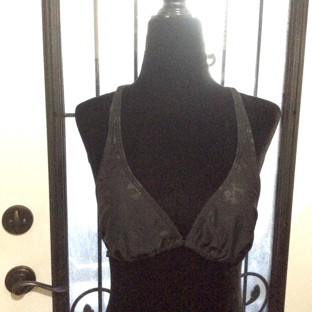 Garage triangle tie up bikini top with skulls